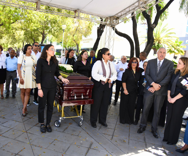 Despedida a Carlos Batista Matos reúne en RD
