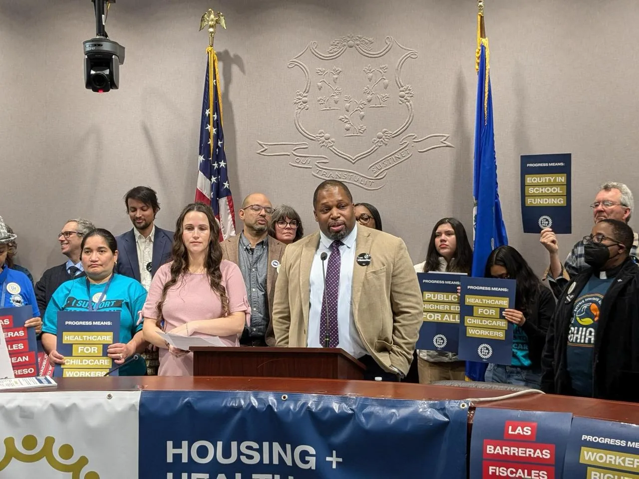 Legisladores en Hartford debaten nuevas restricciones sobre armas de fuego