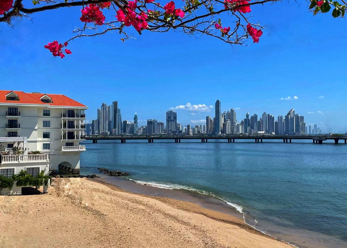 Panamá podría ser sede del próximo gran evento del idioma español
