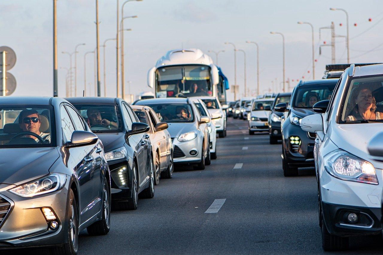 New Jersey officials respond to traffic disruptions after major highway incident