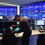 U.S. Tech Stocks Show Volatility Amid Economic Uncertainty