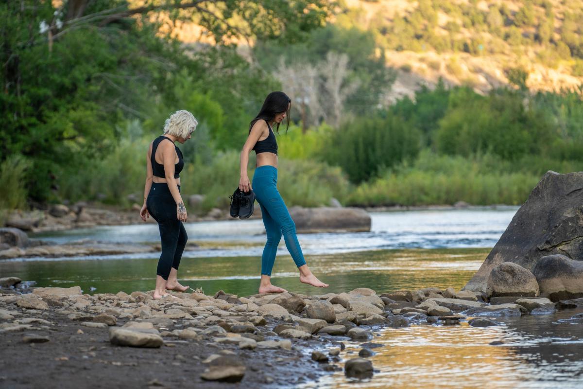 Tendencia de caminatas urbanas gana popularidad como alternativa saludable