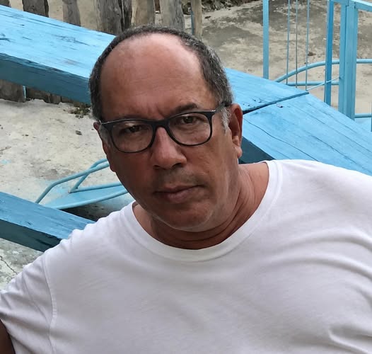 Hallan sin vida a profesor en su residencia de SFM