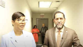 Cara a cara, Indira Báez con el Cónsul dominicano en Nueva York, Eligio Jáquez