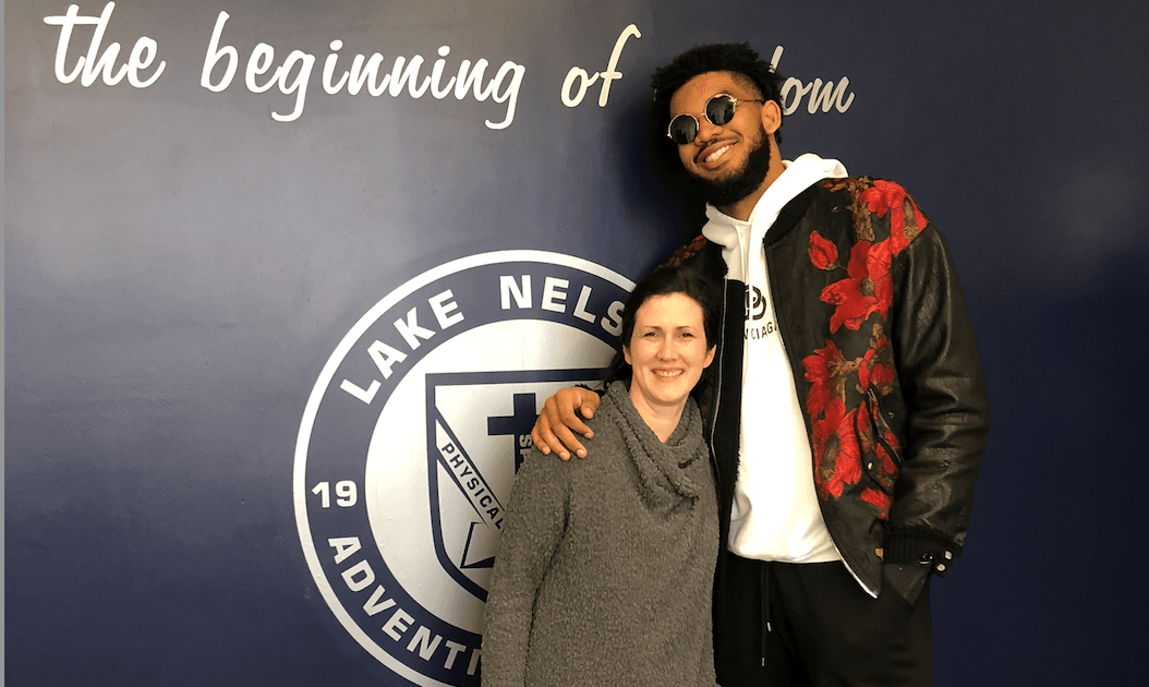 Lake Nelson Adventist Academy felicita a Karl-Anthony Towns por su histórica llegada a las Finales de la NBA