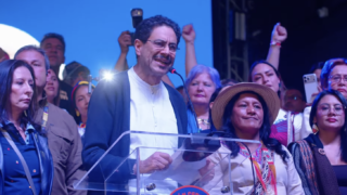Cepeda reconoce preconteo y anuncia impugnación de 33 mil mesas