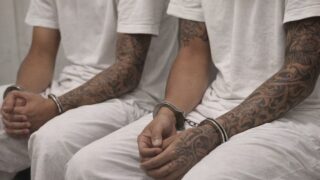 Condenan hasta 60 años de prisión a miembros de estructura criminal en El Salvador