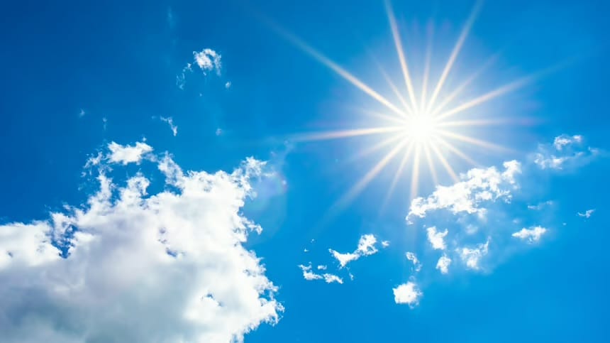 Semana inicia con intenso calor y lluvias aisladas en algunas zonas del país