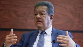 Leonel Fernández afirma que intentan crear percepción de crisis en la FP por ser “el partido a vencer” y líder en encuestas