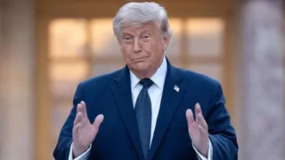 Tribunal de EE.UU. autoriza a Trump a reanudar las deportaciones aceleradas en todo el país