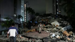 Desesperación en Venezuela tras elevarse a 1.430 fallecidos por sismos