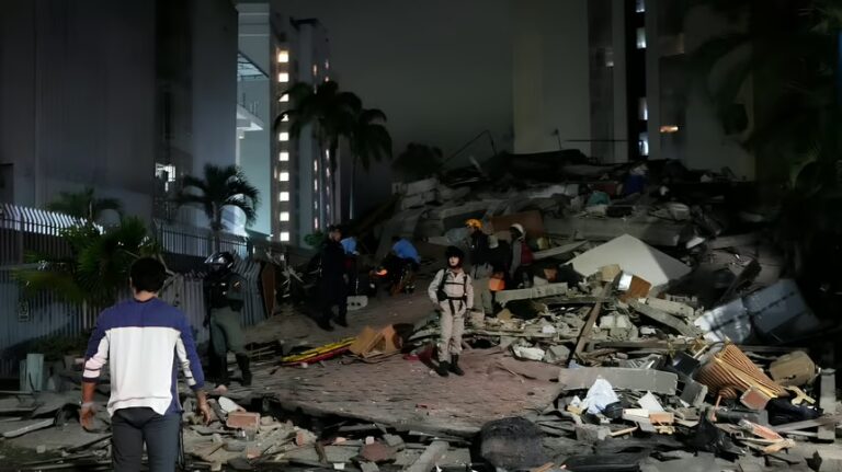 Aumentan a 164 los fallecidos y a 971 los heridos tras devastadores terremotos en Venezuela