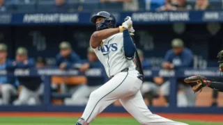 Junior Caminero brilla con tres jonrones y entra en un selecto grupo de dominicanos en las Grandes Ligas