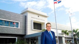 Plan de impulso económico amplía beneficios educativos y apoyo a familias con discapacidad