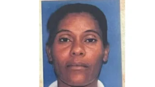 Hallazgo del cuerpo de mujer en Boca Chica conmociona a Villa Gautier; un hijo permanece detenido