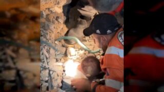 Historias de esperanza emergen entre los escombros de Venezuela