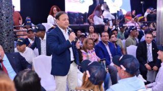 Abel Martínez reúne a más de 400 dominicanos en NY y promete mayor atención a la diáspora