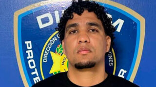 Extraditan desde España a presunto implicado en doble homicidio ocurrido en Santiago