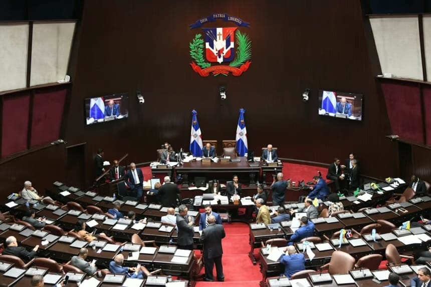 Diputados abrirán proceso para evaluar propuestas de modificación al nuevo Código Penal y no descartan extender su entrada en vigencia