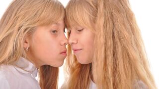Madre relata el impacto familiar tras descubrir que sus dos hijas mantenían una relación sentimental