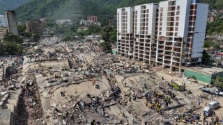 Aumentan a 4,734 los fallecidos por los terremotos en Venezuela