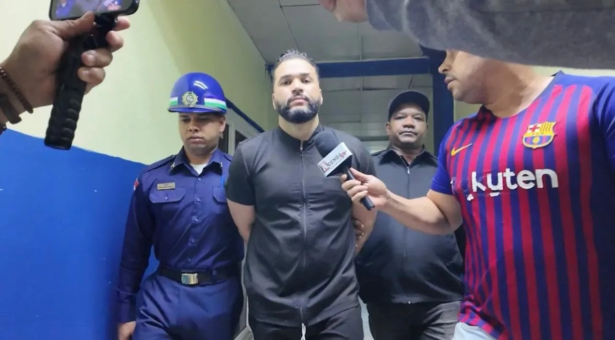 Doctor es arrestado nuevamente tras recuperar su libertad por nueva investigación por presunta agresión sexual en SFM