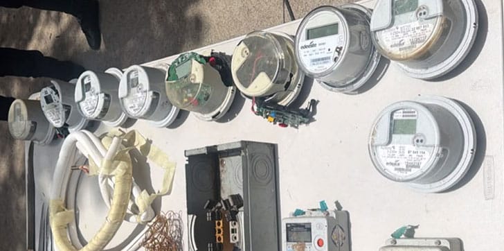 Imponen tres meses de prisión preventiva a cinco acusados de robar medidores eléctricos