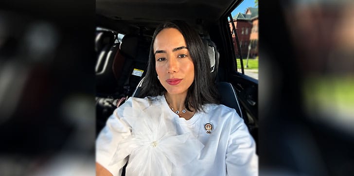 Influencer denuncia robo de US$7,900 en hotel de Santo Domingo