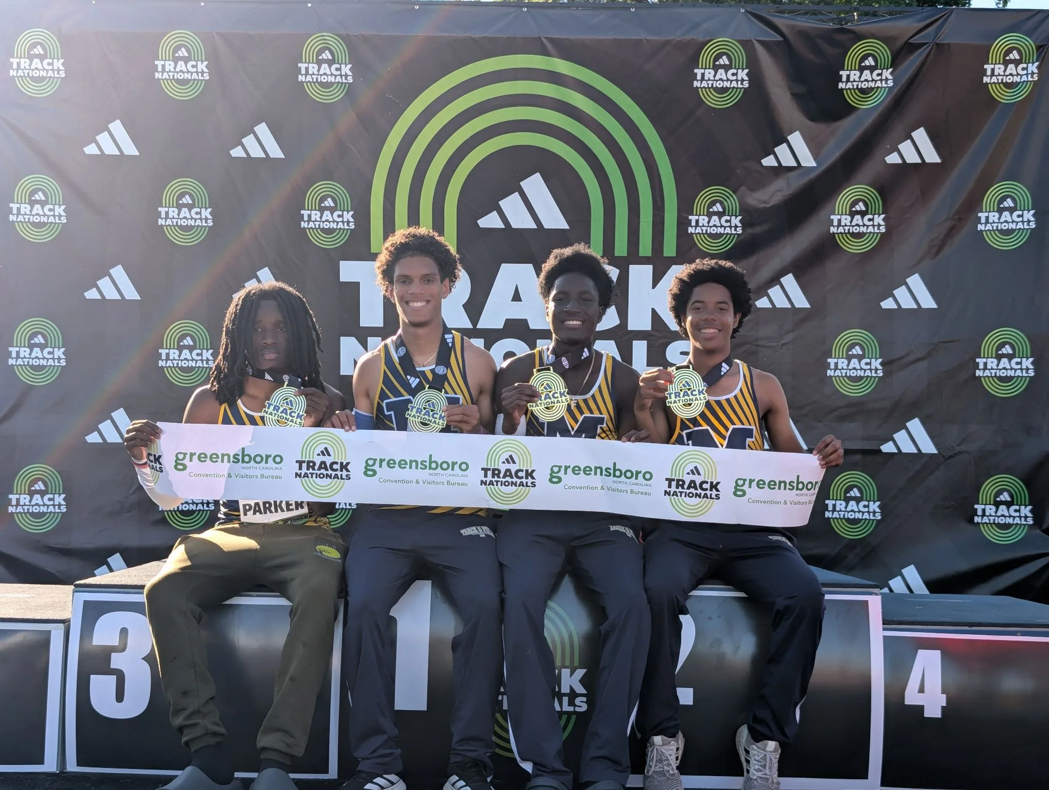 Mount St. Michael Academy conquista su primer campeonato nacional con Steven Monegro en el cuarteto campeón