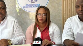 Mujer denuncia acoso y persecución por dirigente de Fuerza del Pueblo en La Romana