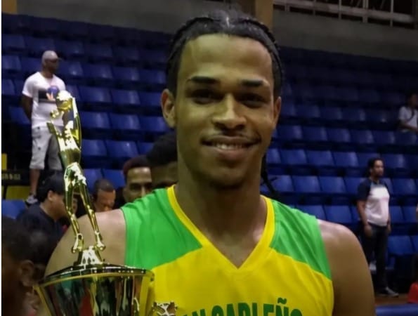 Baloncestista Yeury Rodríguez muere tras ser baleado durante presunto atraco en SD