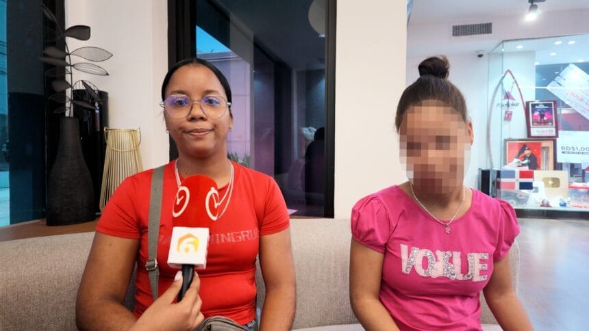 Madre de adolescente con hidrocefalia solicita un empleo para sostener a su familia