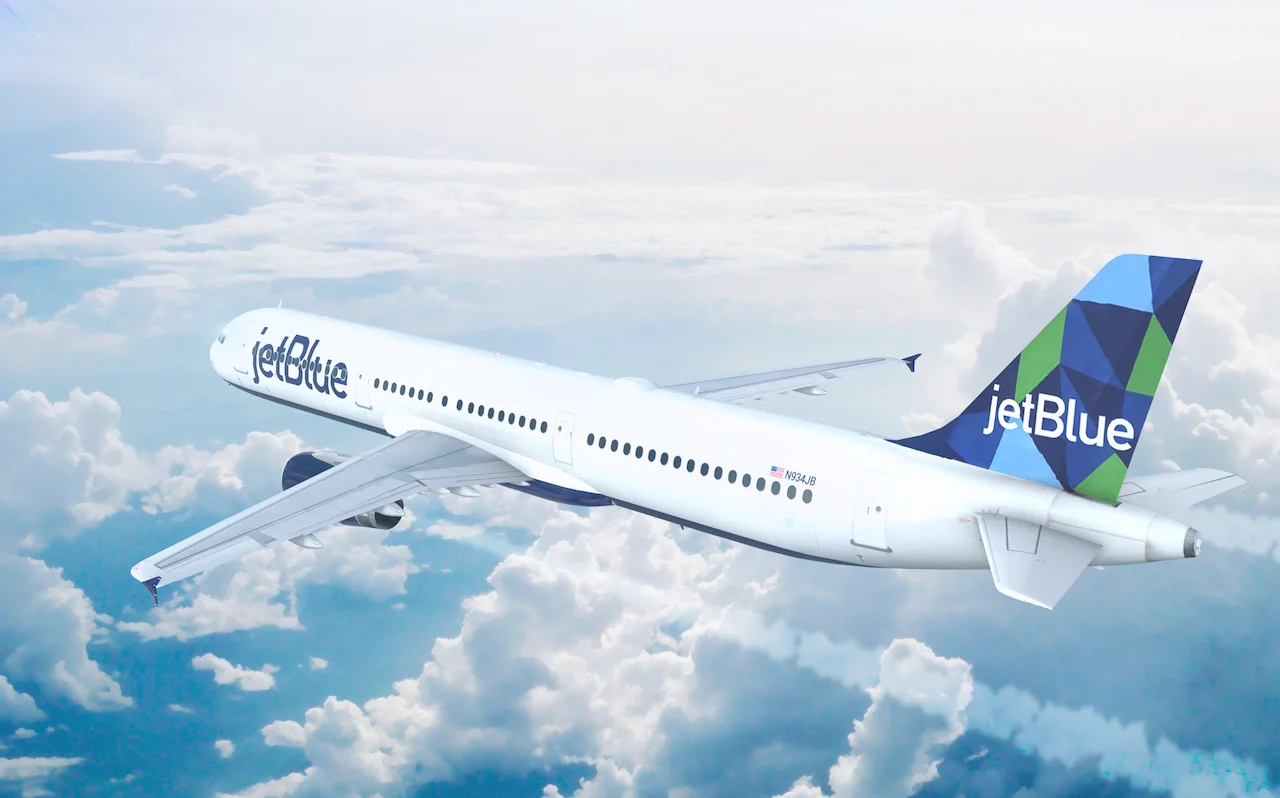 Aerodom informa reducción de cancelaciones de vuelos entre Santo Domingo y NY