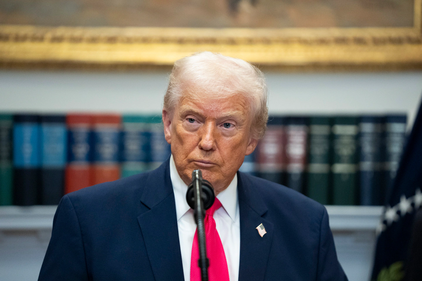 Trump anuncia documentos sobre seguridad electoral y cuestiona gestión de inteligencia