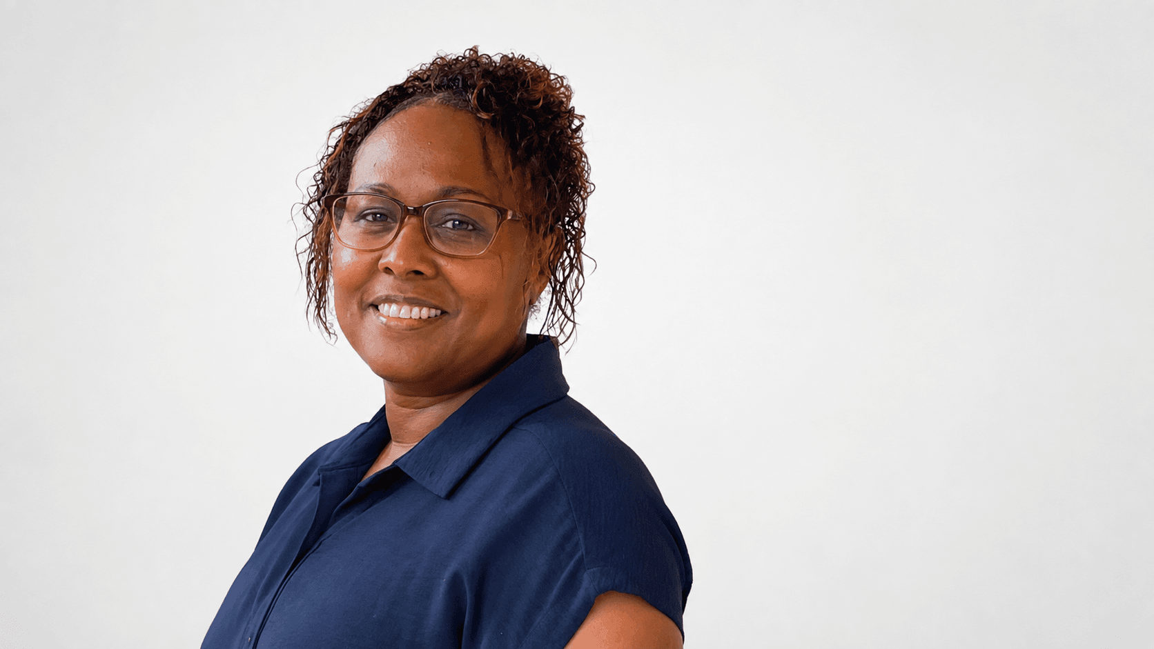 Young woman from the diaspora asks Public Health to finish polyclinic stalled for almost 11 years in Puerto Plata