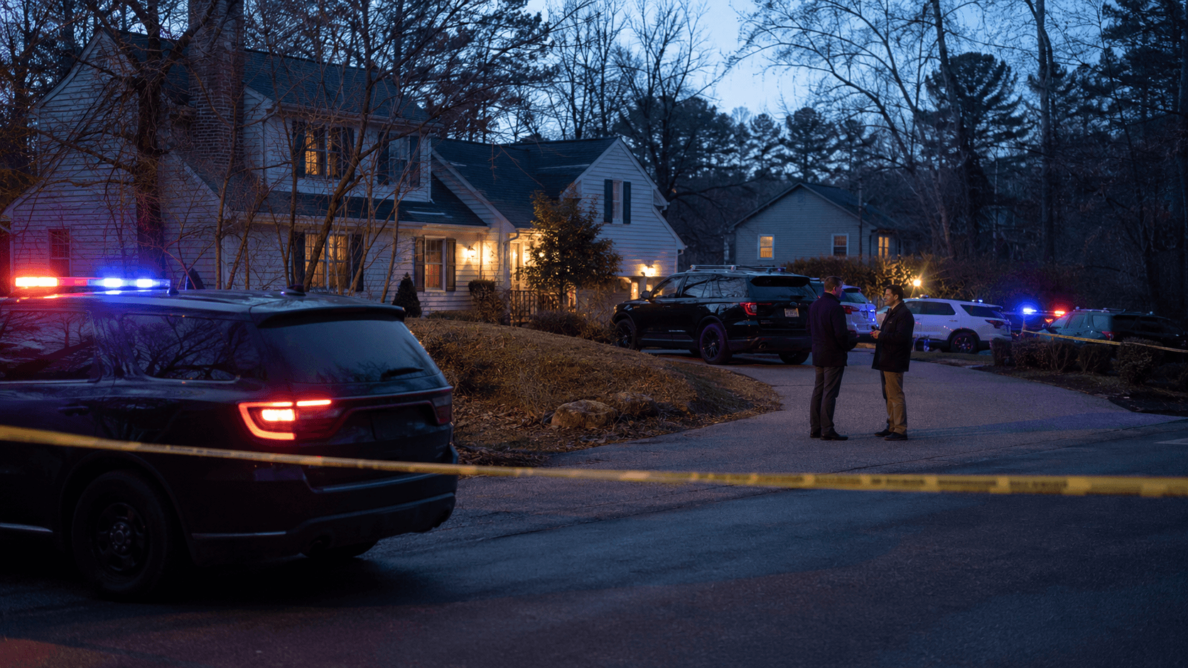 Adolescente es acusado de matar a su madre y hermano en Massachusetts