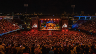 Bad Bunny cierra gira mundial ante 70,000 fanáticos en Puerto Rico