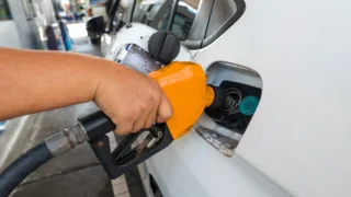 Gobierno destina RD$ 1,087.9 millones para contener precios de los combustibles