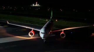 Primer avión de Bukele despega con 51 toneladas de ayuda humanitaria para Colombia tras terremoto