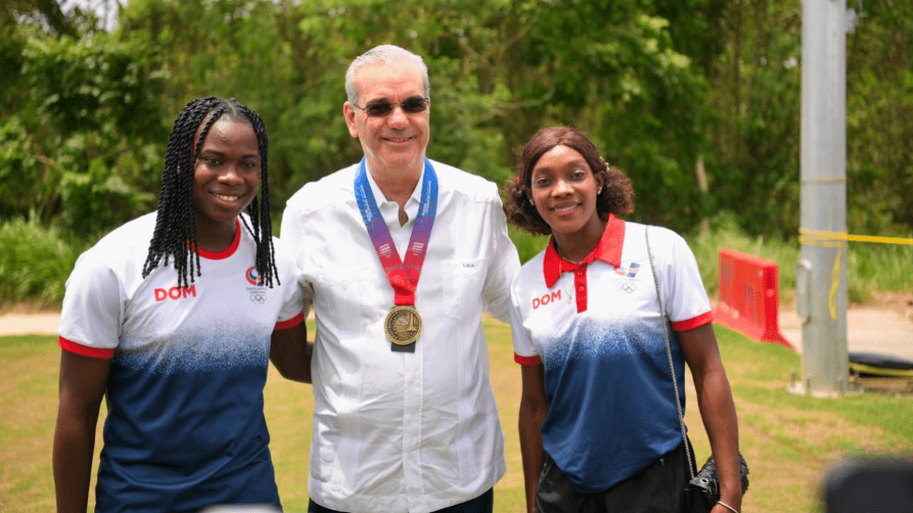 Abinader recibe reconocimiento por respaldo a Juegos Centroamericanos 2026