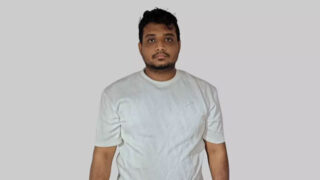Pasajero es arrestado tras manipular salida de emergencia en vuelo hacia India
