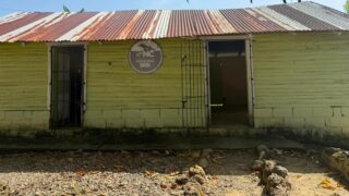 Joven de la diáspora pide a Salud Pública  terminar policlínica paralizada hace casi 11 años en Puerto Plata