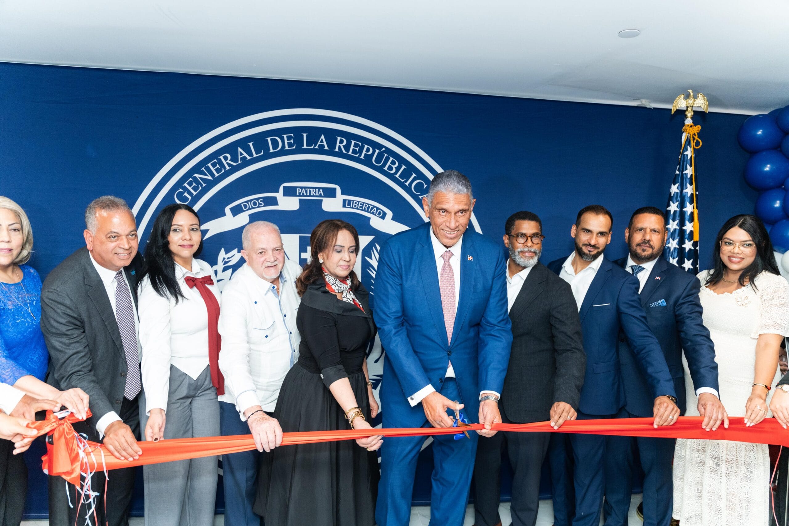 Dominicanos de Brooklyn dejan atrás los viajes a Manhattan tras apertura de sede consular