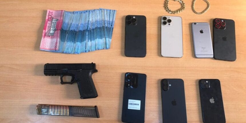 DICRIM detiene a dos hombres investigados por asaltos en el Gran Santo Domingo
