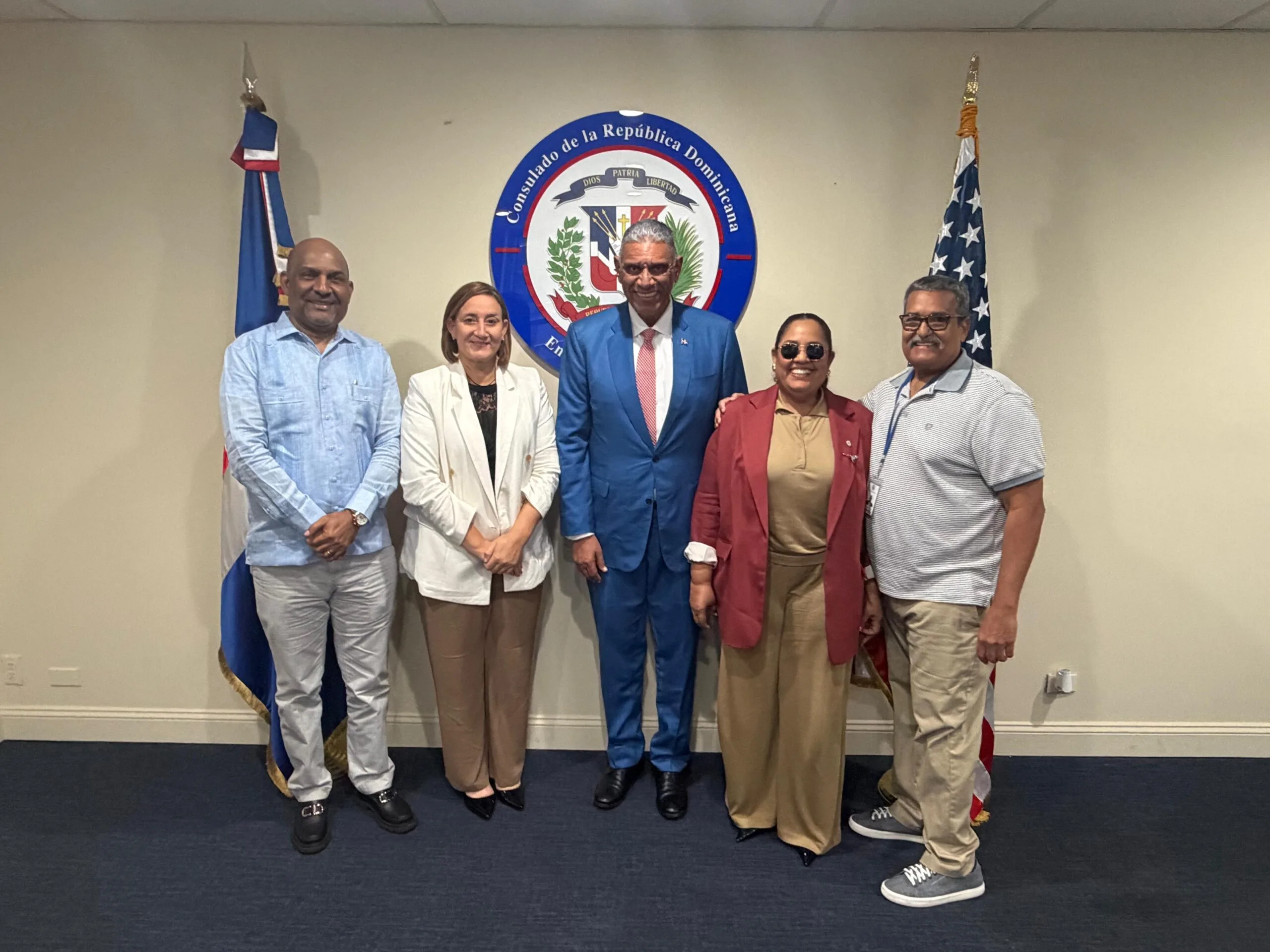 Diputados dominicanos llevan hasta Nueva York y Boston un mensaje de acercamiento con la diáspora