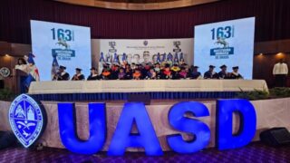 UASD incorpora 716 nuevos profesionales durante investidura en el Aula Magna