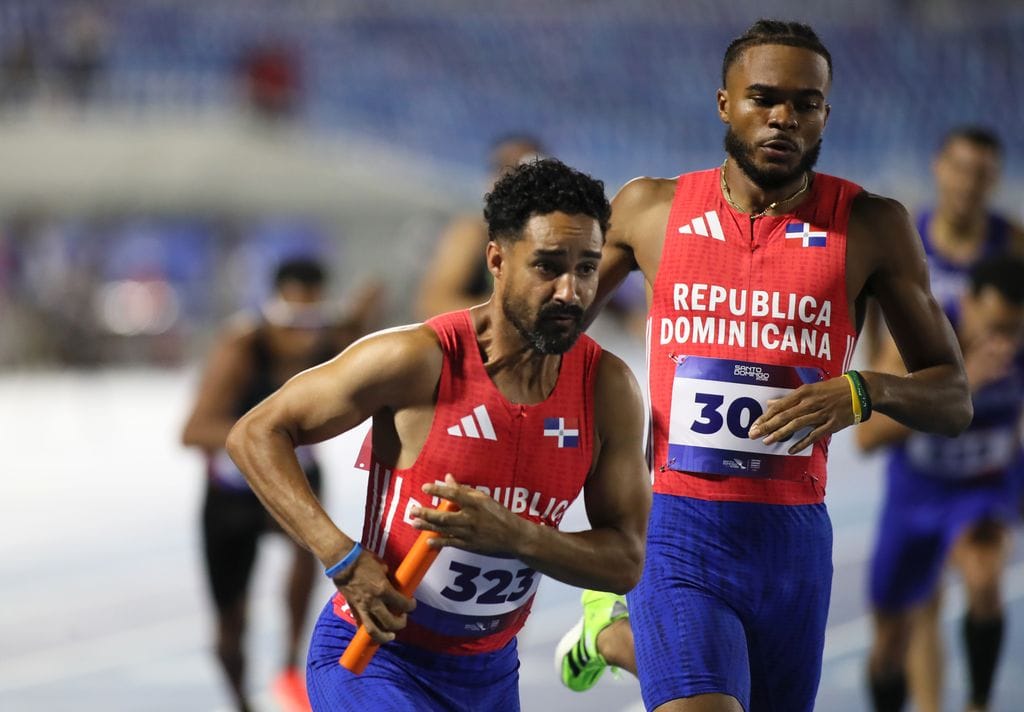 RD Wins 15 Golds, Surges to Fourth Place