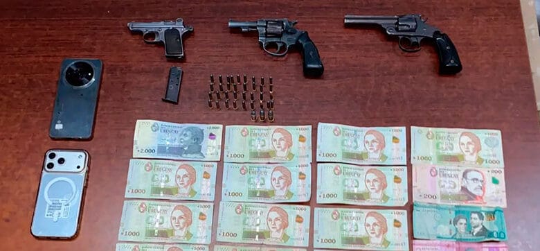 Dominicano queda bajo arresto en Uruguay por presunto tráfico de armas