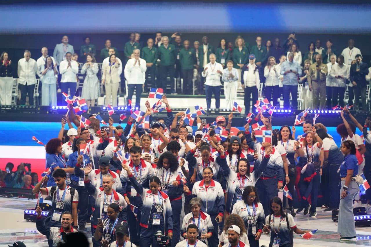 RD to Celebrate 150 Medals with Santo Domingo Caravan