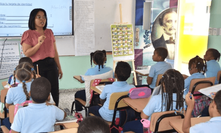 MINERD dice que cuenta con 192 mil docentes calificados